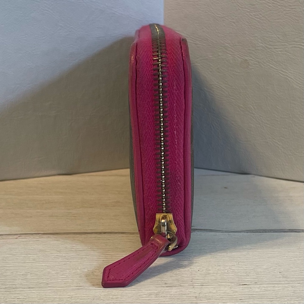 Fendi Zucca Pink Monogram Zip Around Wallet - Picture 4 of 5